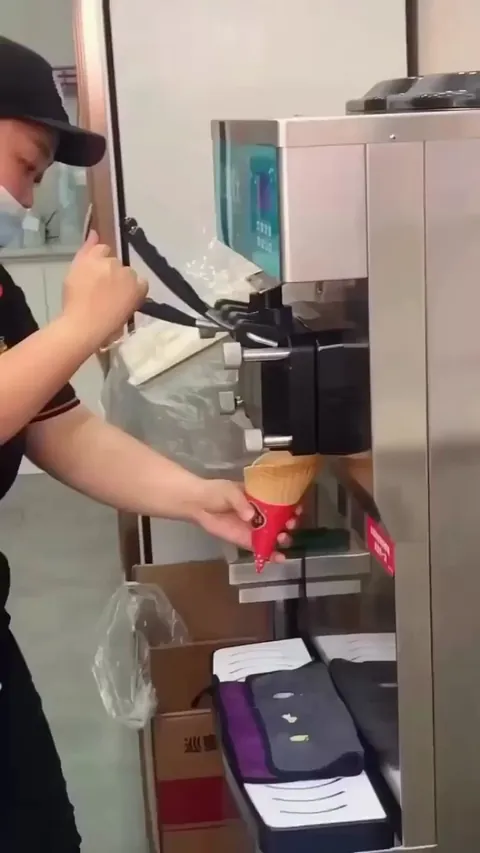 The ice cream service was very satisfying.