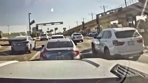 [OC] Exit left now, into the wall