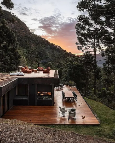  Luminosa House, nestled in Brazil’s Mantiqueira Mountains