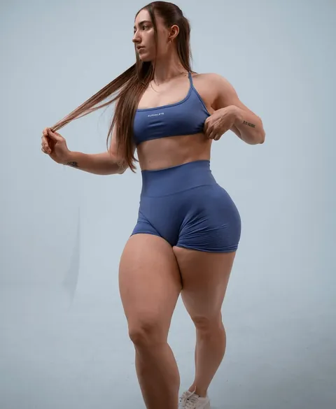 Comment your size and I'll tell you which gym baddie is yours😈🥵