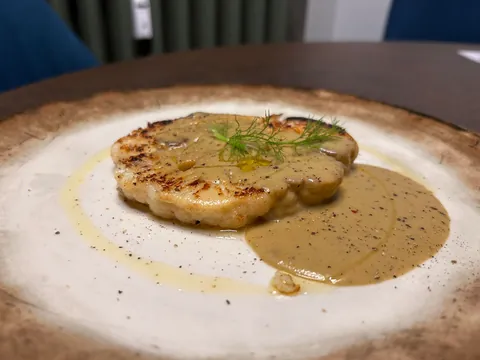 [homemade] Cauliflower steak with leek sauce