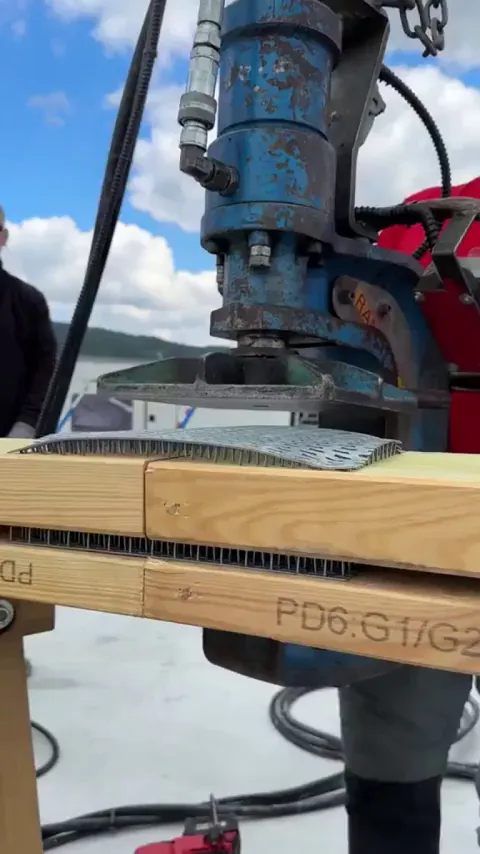 Joining wood truss members