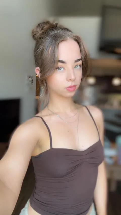 I’m going super mild today lol 🩷 [F]