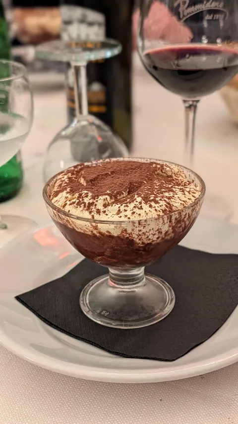 I ate 10 Tiramisus in Rome, here's my ranking!