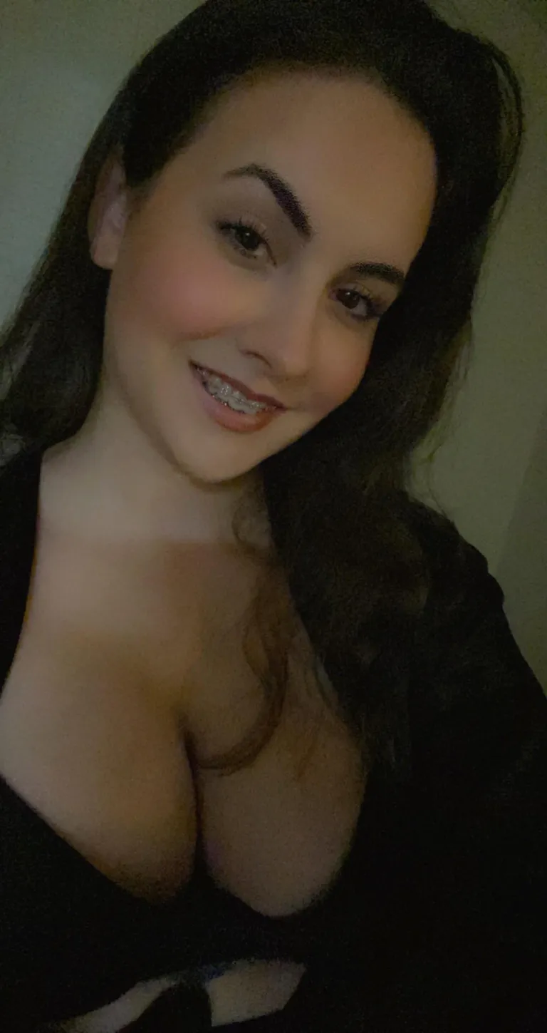 The girls sitting pretty 😊