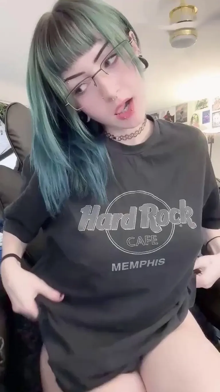 What’s the point in having them pierced if I don’t post them on reddit for everyone to see [F]