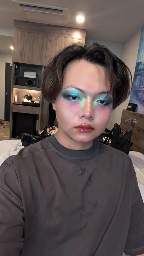 Finally got more serious and actually use eye primer xd