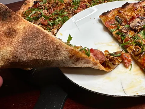 [Homemade] sausage and mushroom pizza