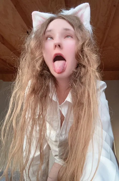#1 Ahegao slut :3