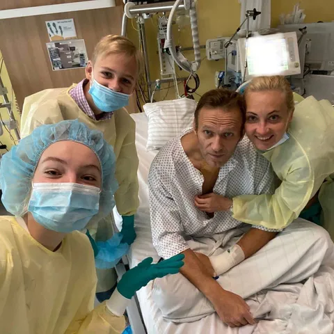 Russian opposition leader Alexei Navalny shares first photo from Berlin hospital
