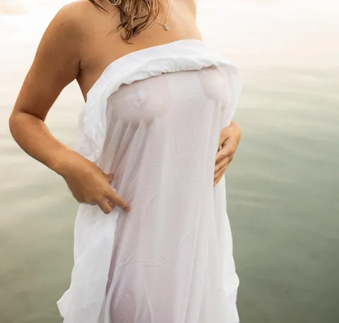 Thought I would share a bit of my photoshoot (F)