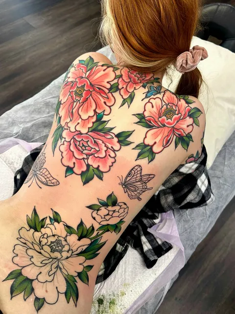 Fourth session done. Butterflies outlined and lower leaves shaded.