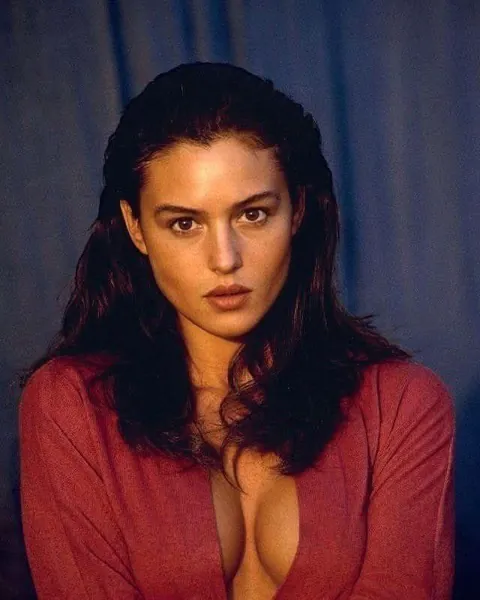 Monica Bellucci , 1989.
