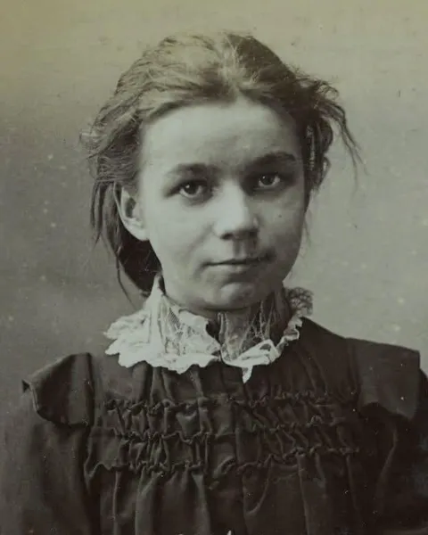 Margaret Care, aged 14, when she was admitted into Barnardo’s Home, 273 Mare Street, Hackney, April 11th, 1900, after the deaths of her parents from tuberculosis. She spent just over a year in the home before she caught pulmonary tuberculosis and passed away.