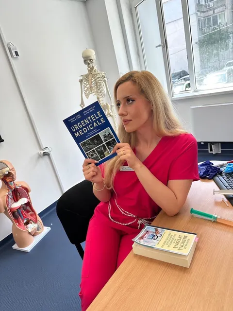 23F. Been crying over missing my ex. I want to cry over something else so wreck me pls