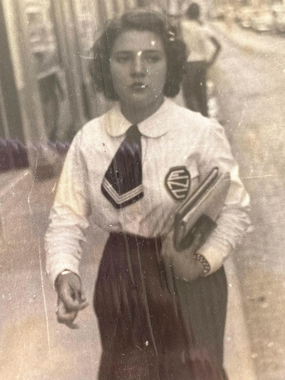 My adoptive mother in 1940s–50s Camagüey, Cuba — timeless beauty and grace 🌹🇨🇺