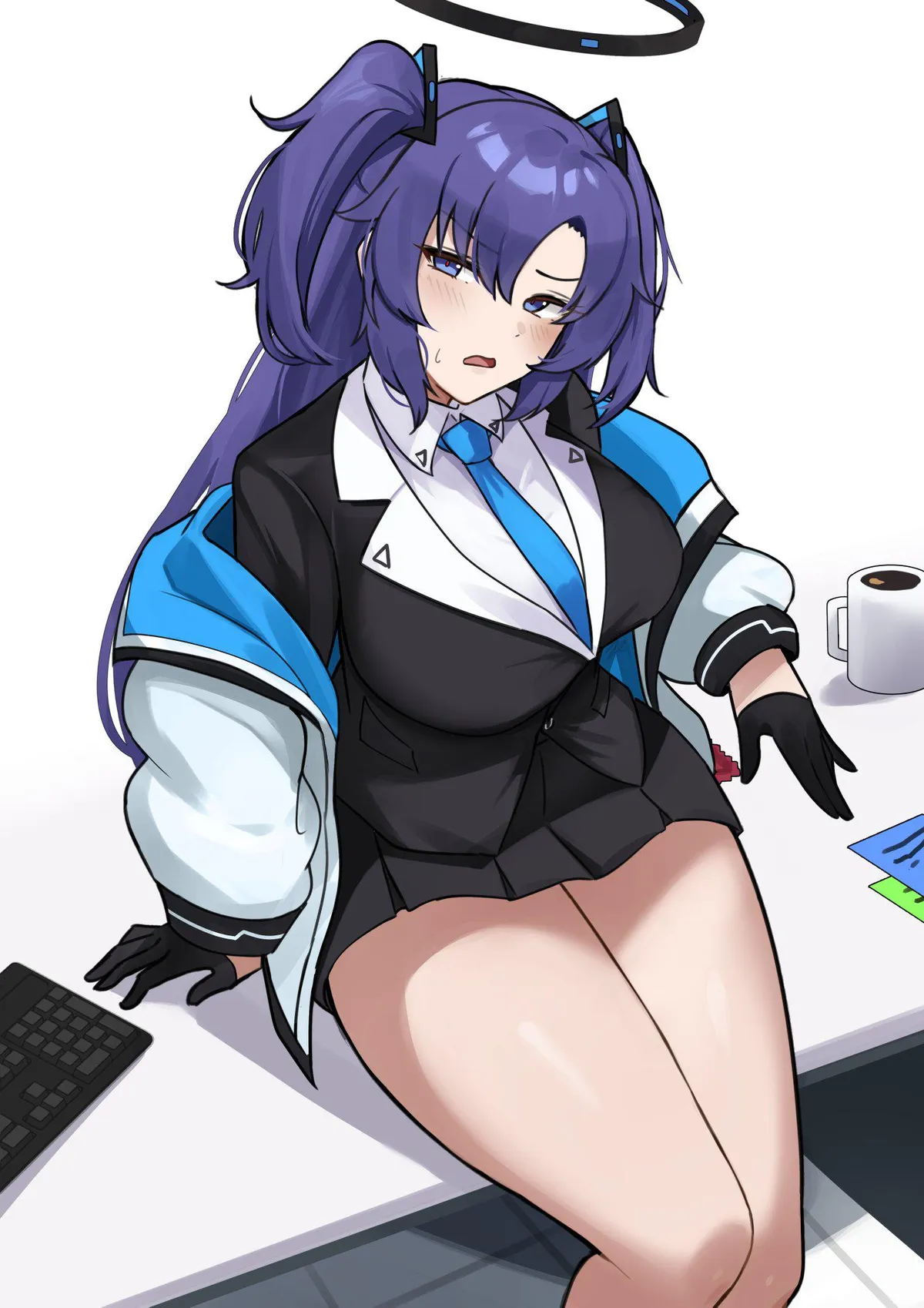 Yuuka at work lookin kinda thicc