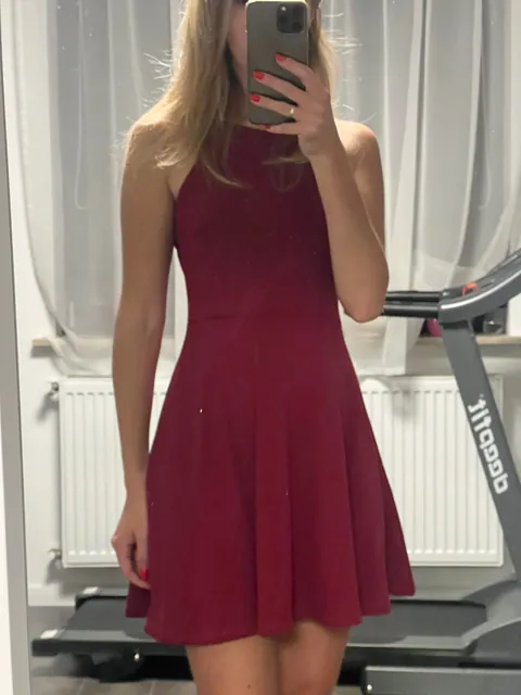 Try a new dress (f)