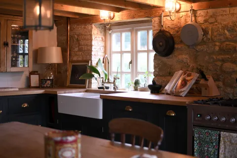 Cosy Cottage Kitchen that we built ourselves 