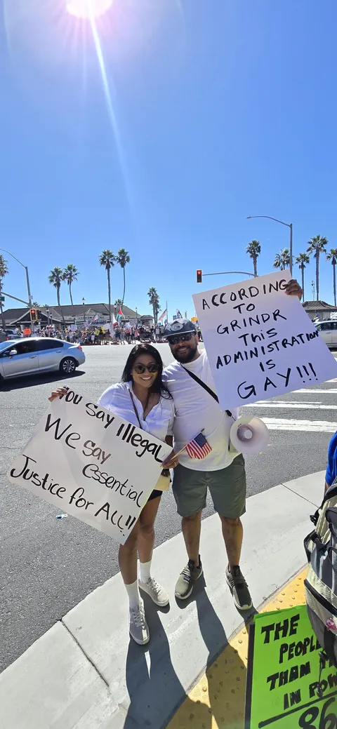 My poster on the second no kings protest. Now even more relevant knowing that trump sucks dick.