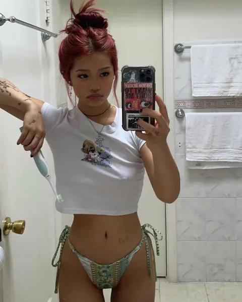 a safe swiping experience💋 stay focused everyone!!