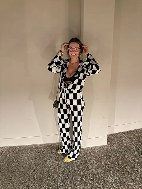 My family wants me roasted. 37f mom of 4. Each family member added a pic.