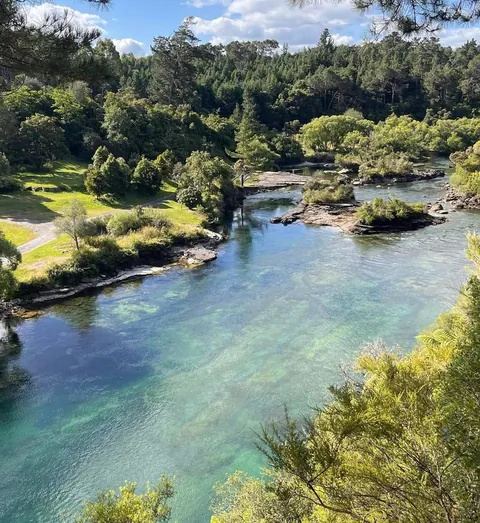 A trip round New Zealand