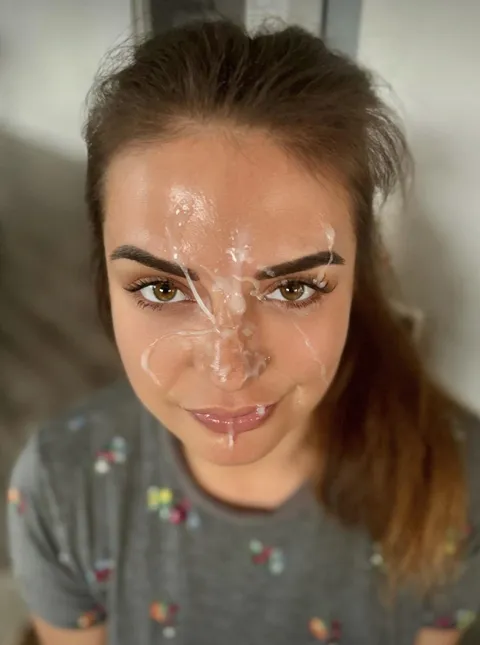 The only make up I need 😜