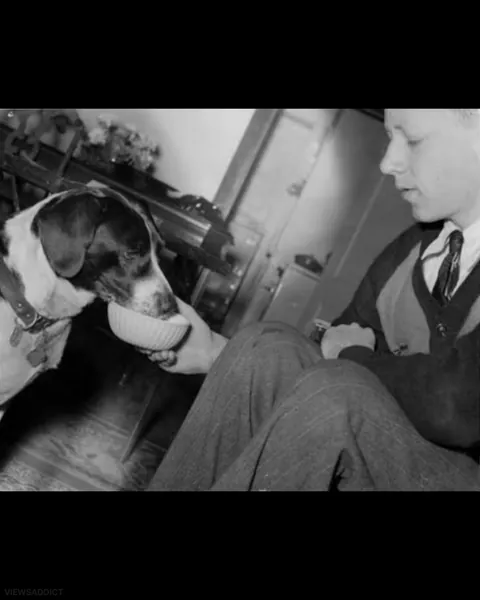 The original SNOOPY and his owner Charles Schulz.