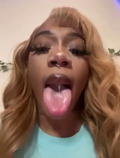 I’m done trolling🤣This what y’all really wanna see🥜💋Kiko