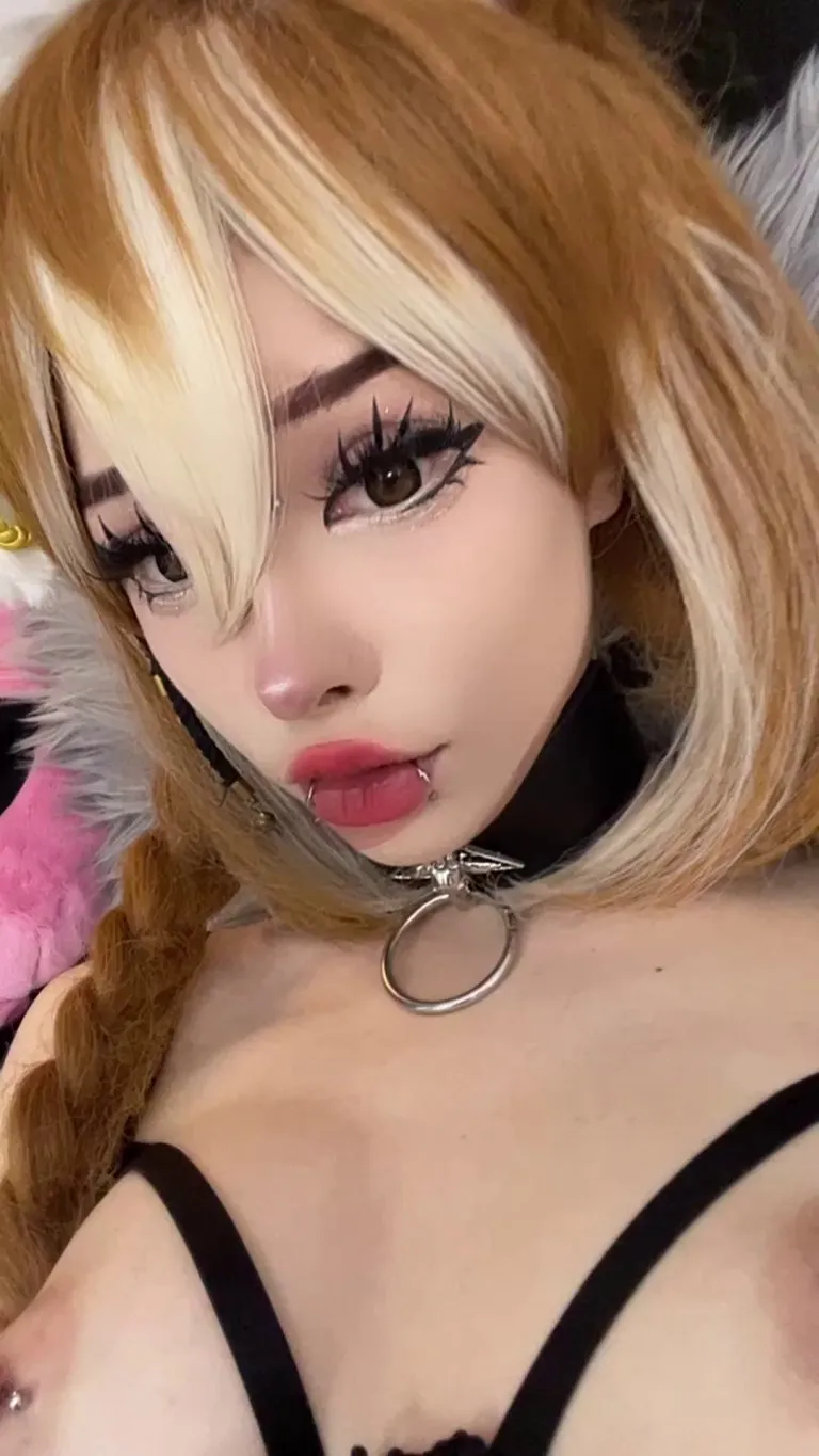 I hope I'm the reason you cum today.