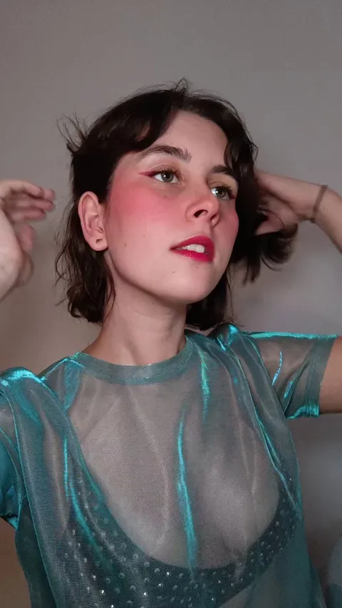 My short hair makes my outfit look prettier. Which do you prefer?