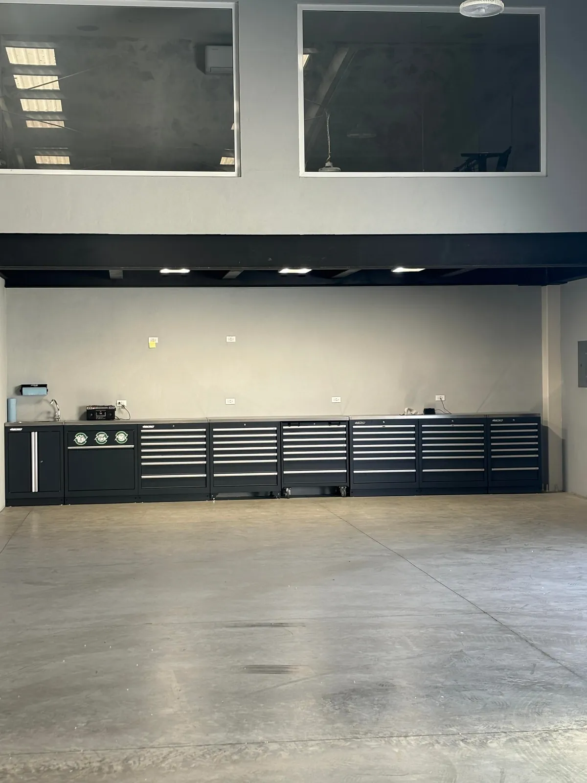 Finally got the Boxo cabinets in the garage project