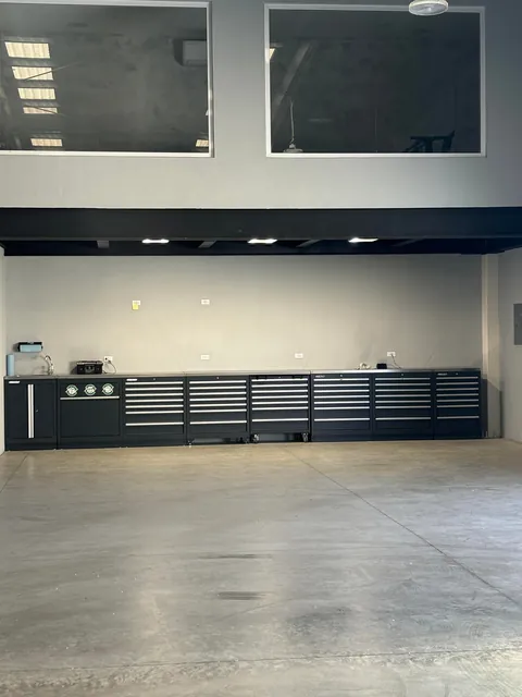 Finally got the Boxo cabinets in the garage project