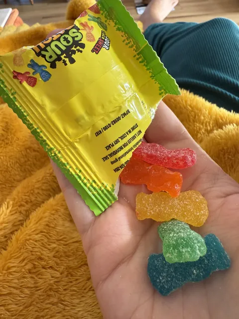ONE OF EACH!! poured out the perfect mini bag of sour patch kids. literally in rainbow order too!