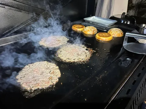 [Homemade] smash burgers