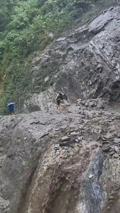 How your parents describe their way to school