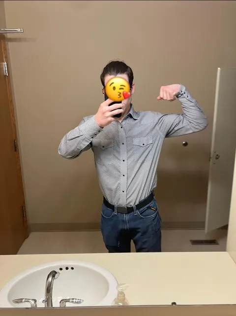 M18, just a regular 18 year old here🙄