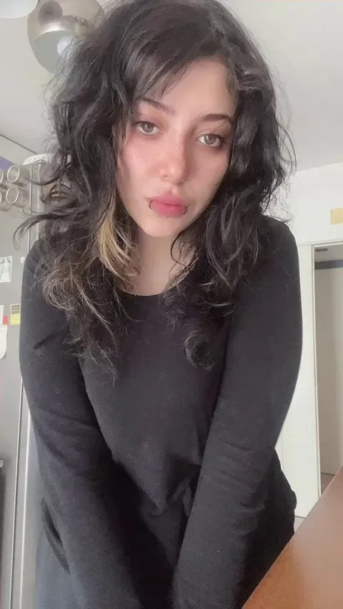 they go from medium to huuuge