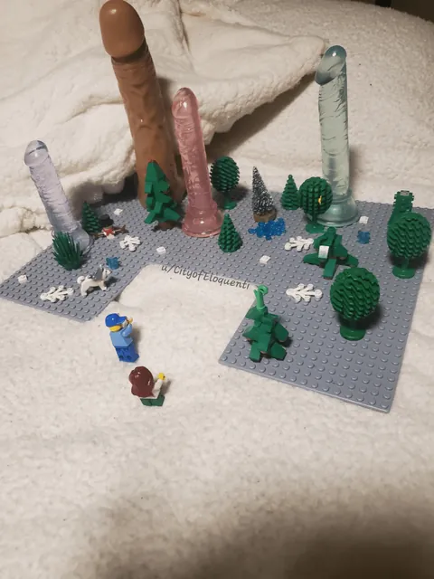 🎄 Picking the Perfect Tree 🎄(f)