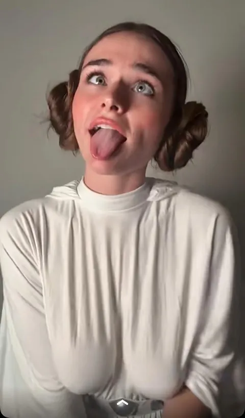 anyone wanna blow our loads together and get bi asf?