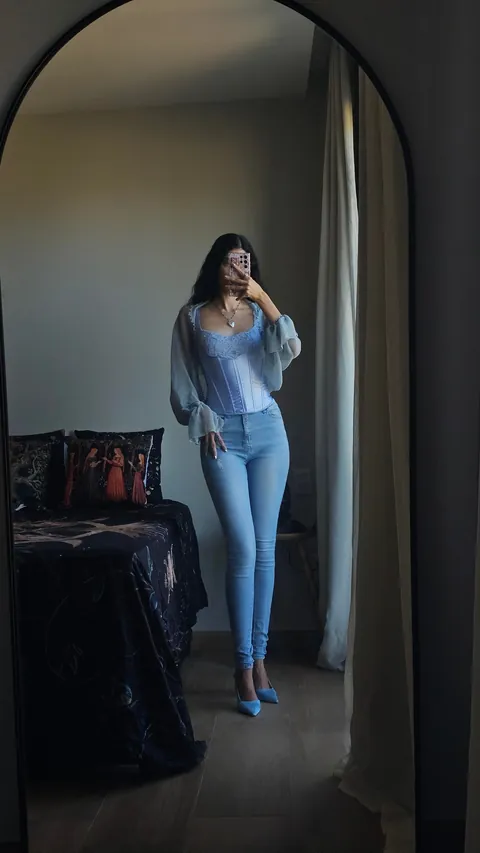 Would you consider this casual romantic?