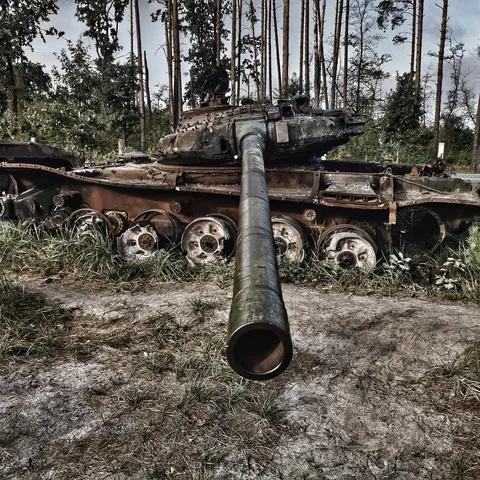 Destroyed Russian tank, Ukraine (OC)