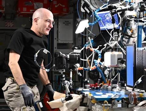 Water ice photographed in microgravity. More details in comments!