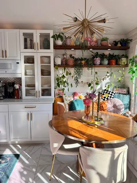 coffee + journal spot ☀️