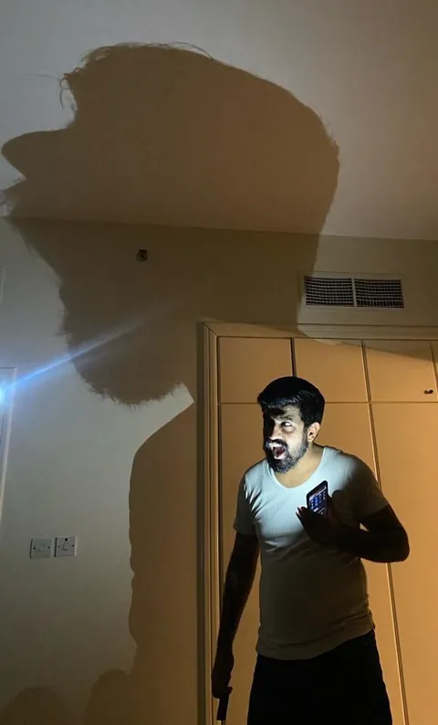 32m. From New delhi, India. Going through a hard time. Make it worse. Roast me.