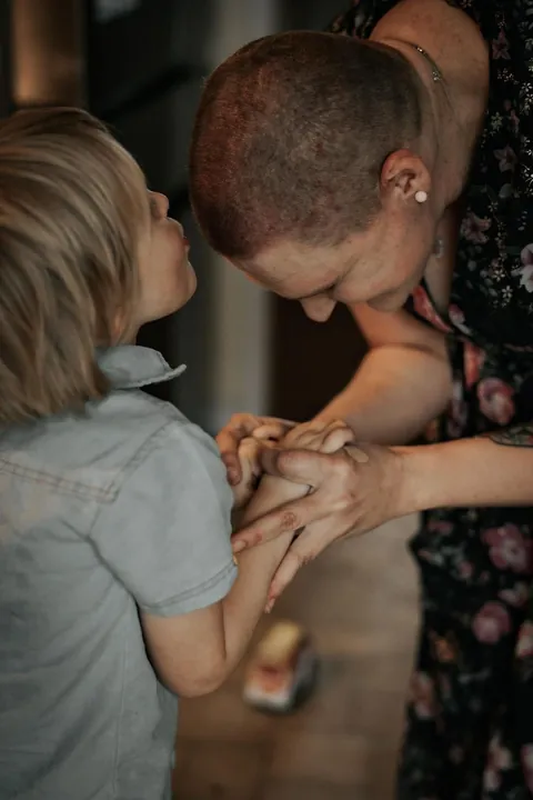 Shaving my head after week one of chemo