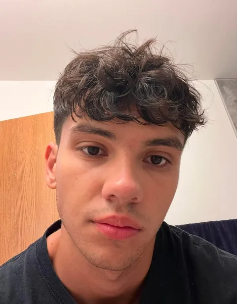 19 Sophomore 
