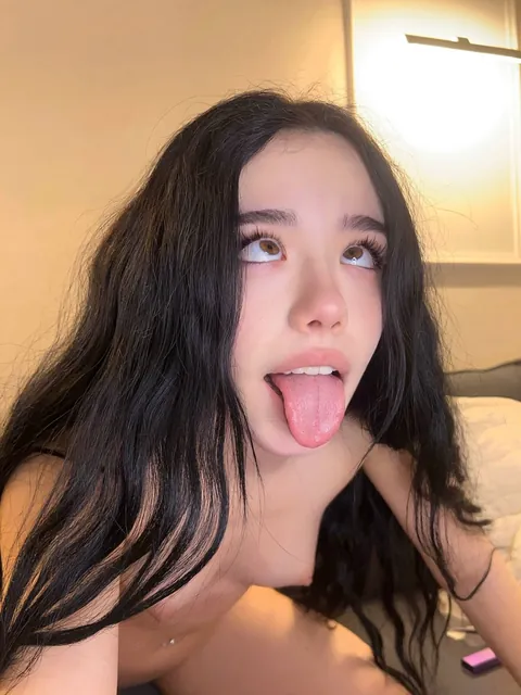 Considering I’m just 18 and unexperienced, do you find my Ahegao hot?