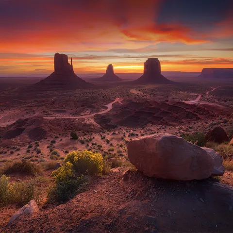 Almost slept through this amazing sunrise at Monument valley, was glad I went out anyway! USA (OC)[1920x1920]